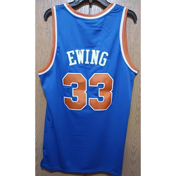 *Patrick Ewing-(Knicks)-(Blue)-(Good Con.)-(XL)-$95 - Picture 3 of 9